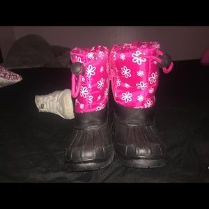 Toddler snow boots